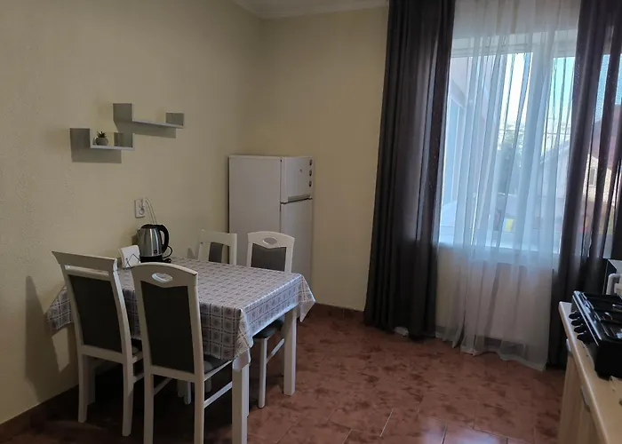Apartments Domovik Мостова 5 Кв 37