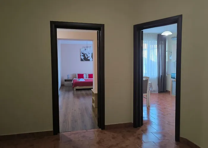 Apartments Domovik Мостова 5 Кв 37