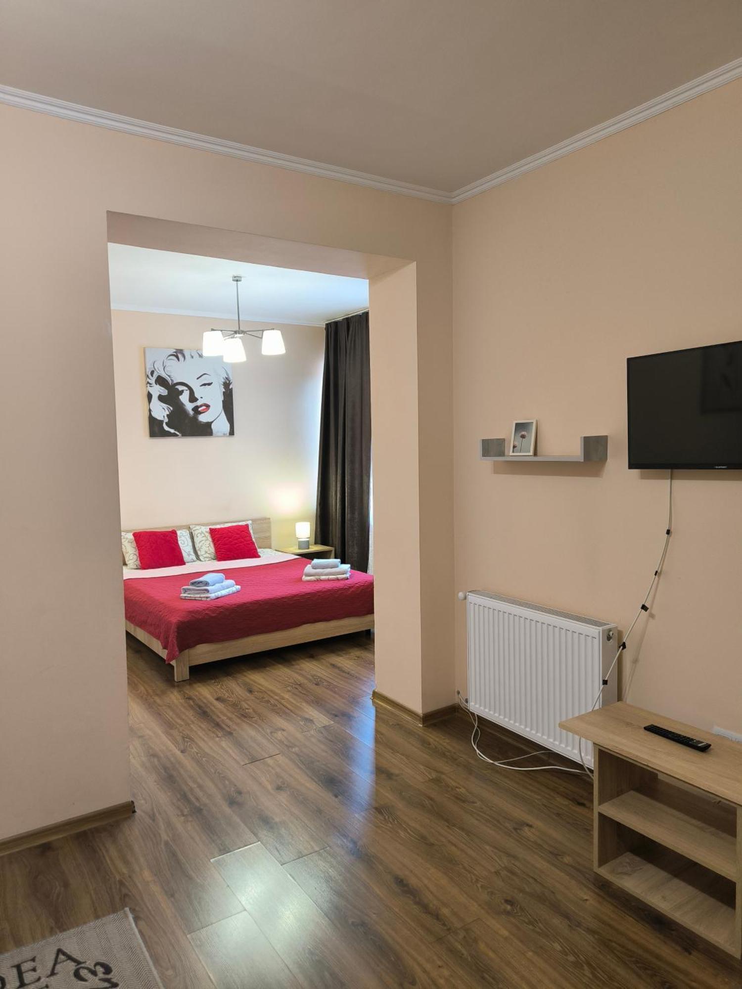 Domovik мостова 5 кв 37 Апартаменти *